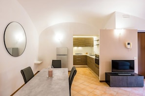 Apartment (2 Bedrooms) | Living area