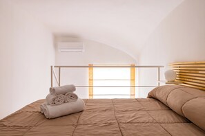 Apartment (2 Bedrooms)