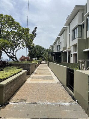 Property grounds - One of a kind 3-bedroom house on the 10th floor of a mall in Central Jakarta (Daerah Khusus Ibukota Jakarta)