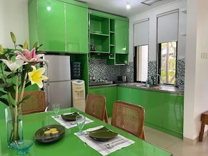 Microwave, stovetop