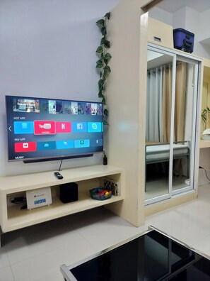 Interior - Cozy Condo in Quezon City with Private Pool (Quezon City)