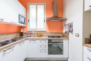 Apartment (1 Bedroom) | Private kitchen