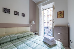 アパートメント (1 Bedroom) | 1 室のベッドルーム、ノートパソコン用作業スペース、アイロン / アイロン台、ベッドシーツ