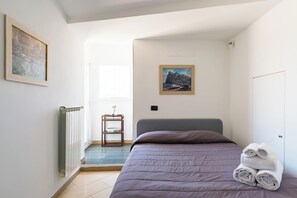Apartment (2 Bedrooms) | 2 bedrooms, laptop workspace, bed sheets