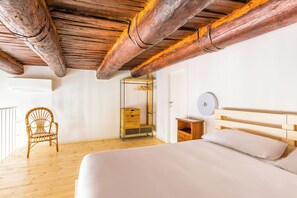 Apartment (3 Bedrooms)