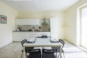 Apartment (1 Bedroom) | Private kitchen