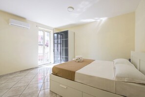 Apartment (1 Bedroom)