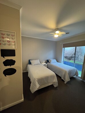 4 makuuhuonetta, Wi-Fi, vuodevaatteet