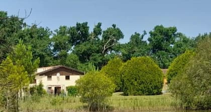 2-bedroom duplex with swimming pool and tennis court