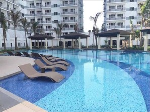 Pool - Relax in Pasay City at Shell Residences - Your Home Away from Home (Pasay City)
