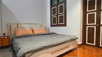 2 bedrooms, free WiFi, bed sheets