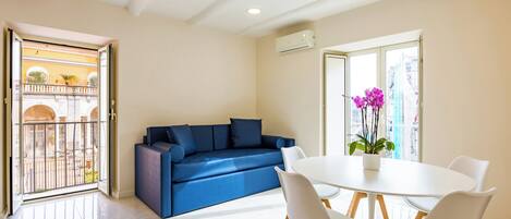 Lägenhet (2 Bedrooms) | Vardagsrum | Tv