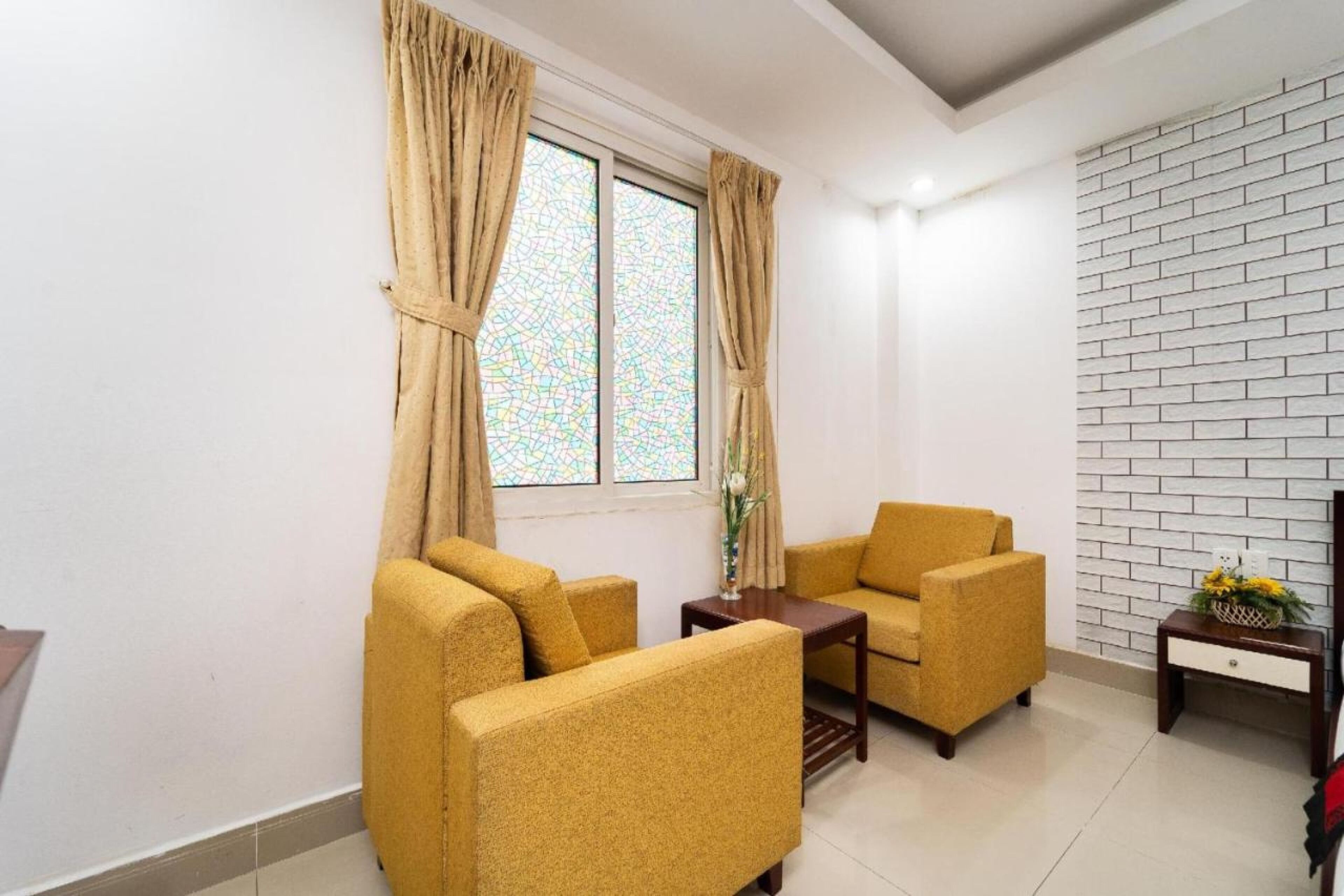 高级双人房 | 高档床上用品、迷你吧、免费 WiFi、床单