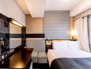 Blackout drapes, free WiFi, bed sheets - APA Hotel Takasakieki Higashiguchi (Takasaki)