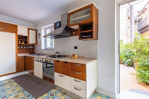 Apartment (1 Bedroom) | Private kitchen