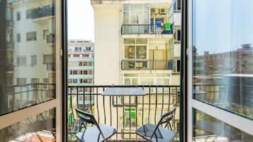Apartment (1 Bedroom) | Balcony