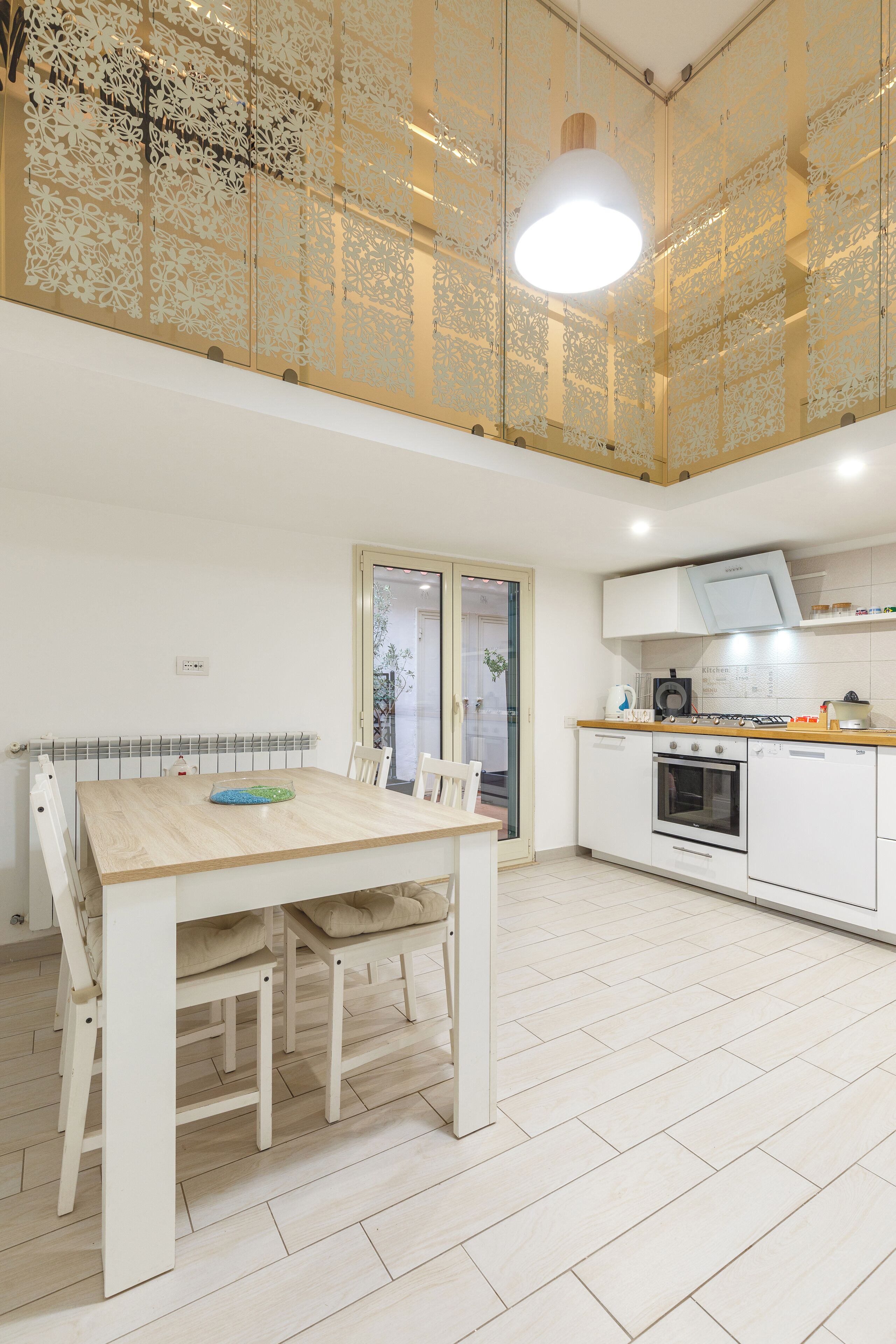 Apartment (1 Bedroom) | Private kitchen | Oven, electric kettle