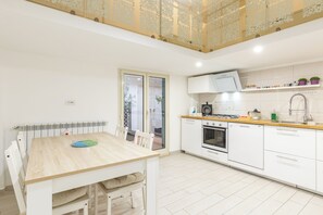 Apartment (1 Bedroom) | Eigene Küche | Ofen, Wasserkocher