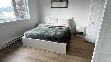 3 Schlafzimmer, Bügeleisen/Bügelbrett, WLAN, Bettwäsche