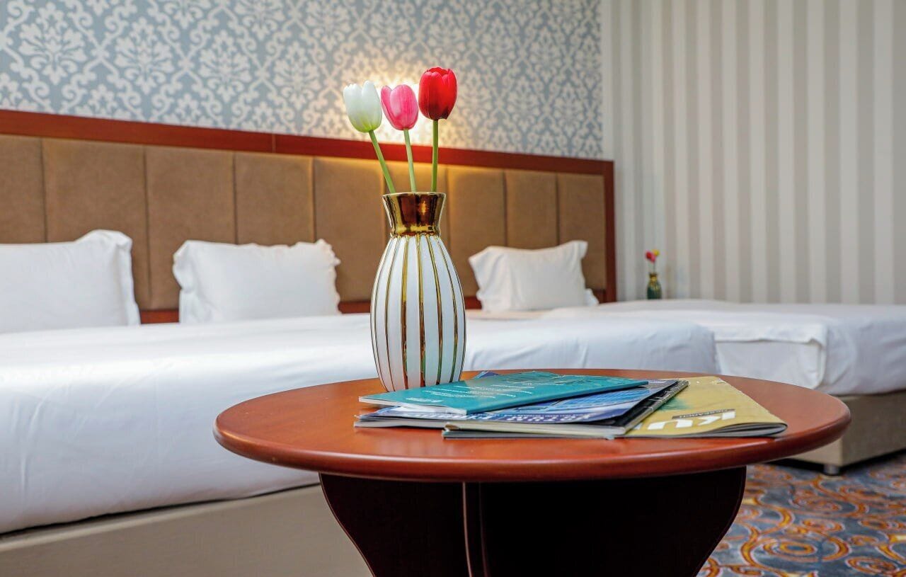 家庭客房 | 房內夾萬、書桌、遮光窗簾/窗簾、熨斗/熨衫板