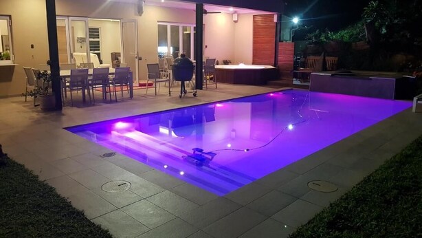 Outdoor pool - Room-umhlanga Lodge Room 1 (uMhlanga)