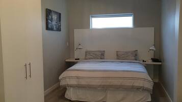 Room, 1 Bedroom, Accessible, Smoking | 1 bedroom