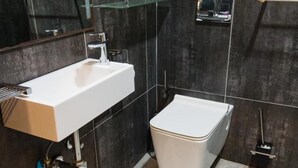 Room, 1 Bedroom, Accessible, Smoking | Bathroom - Room-umhlanga Lodge Room 1 (uMhlanga)