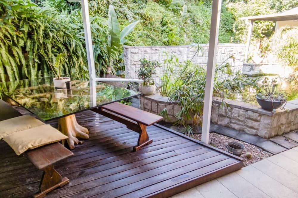 Room-umhlanga Lodge Private Entrance and