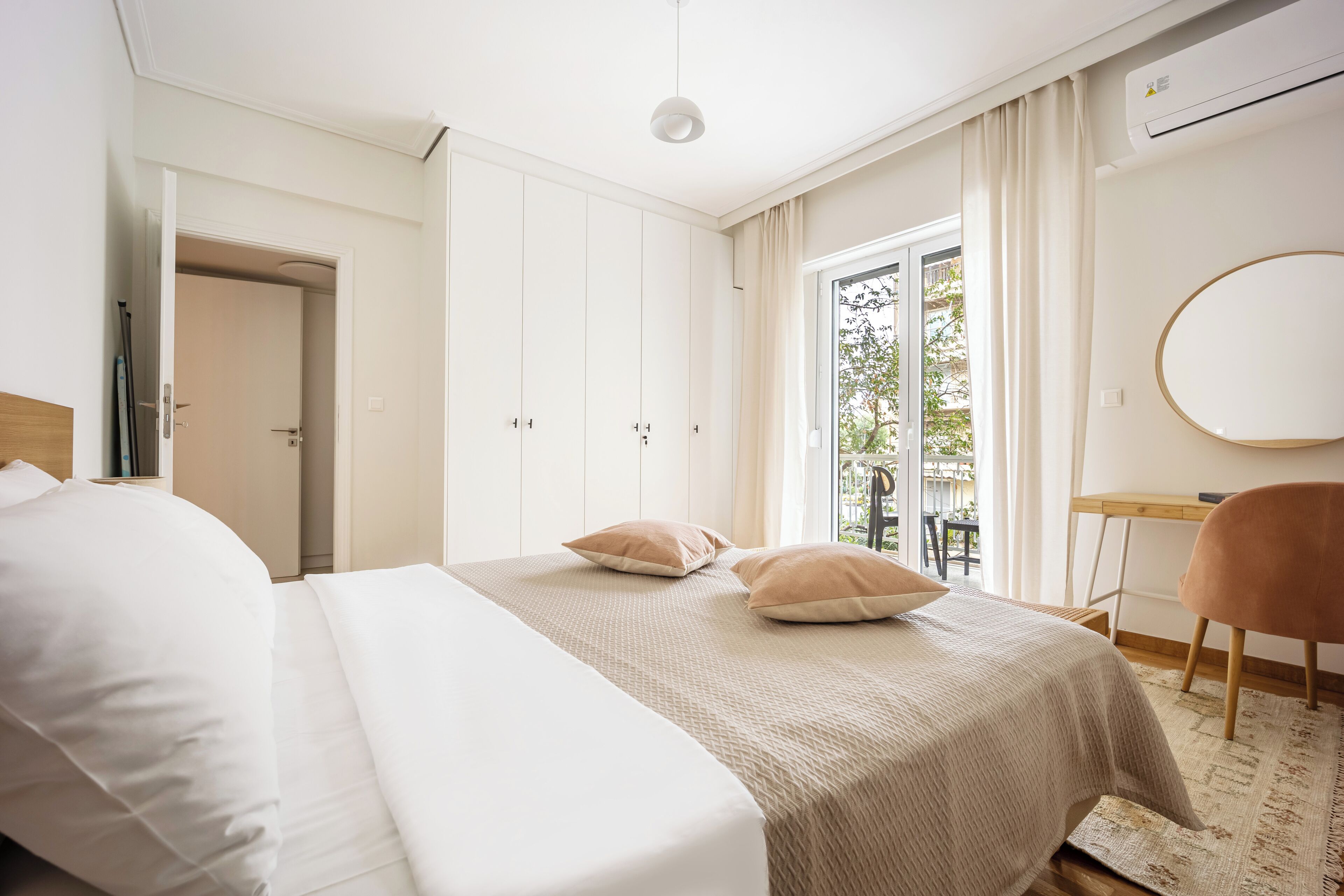 Comfort Apartment, Balcony, Courtyard View