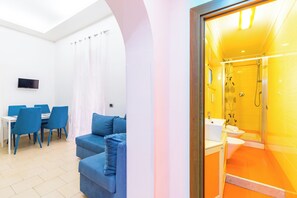 Living area - Tribunali 194 - Cozy Flat in Center (Naples)