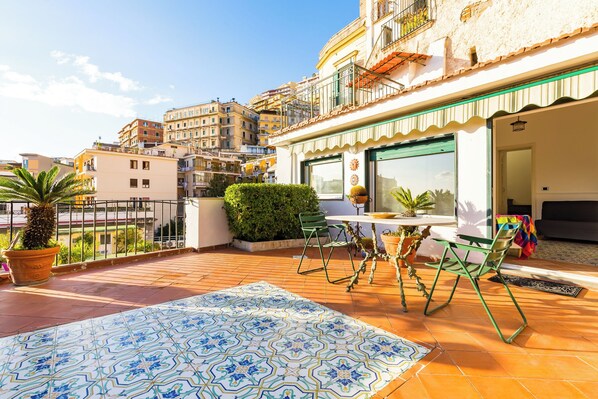 Apartment (3 Bedrooms) | Terrace/patio