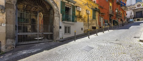 Bagian depan properti