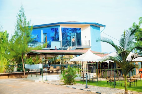 Deluxe Room, Balcony, City View. Novaland Hotel Rw