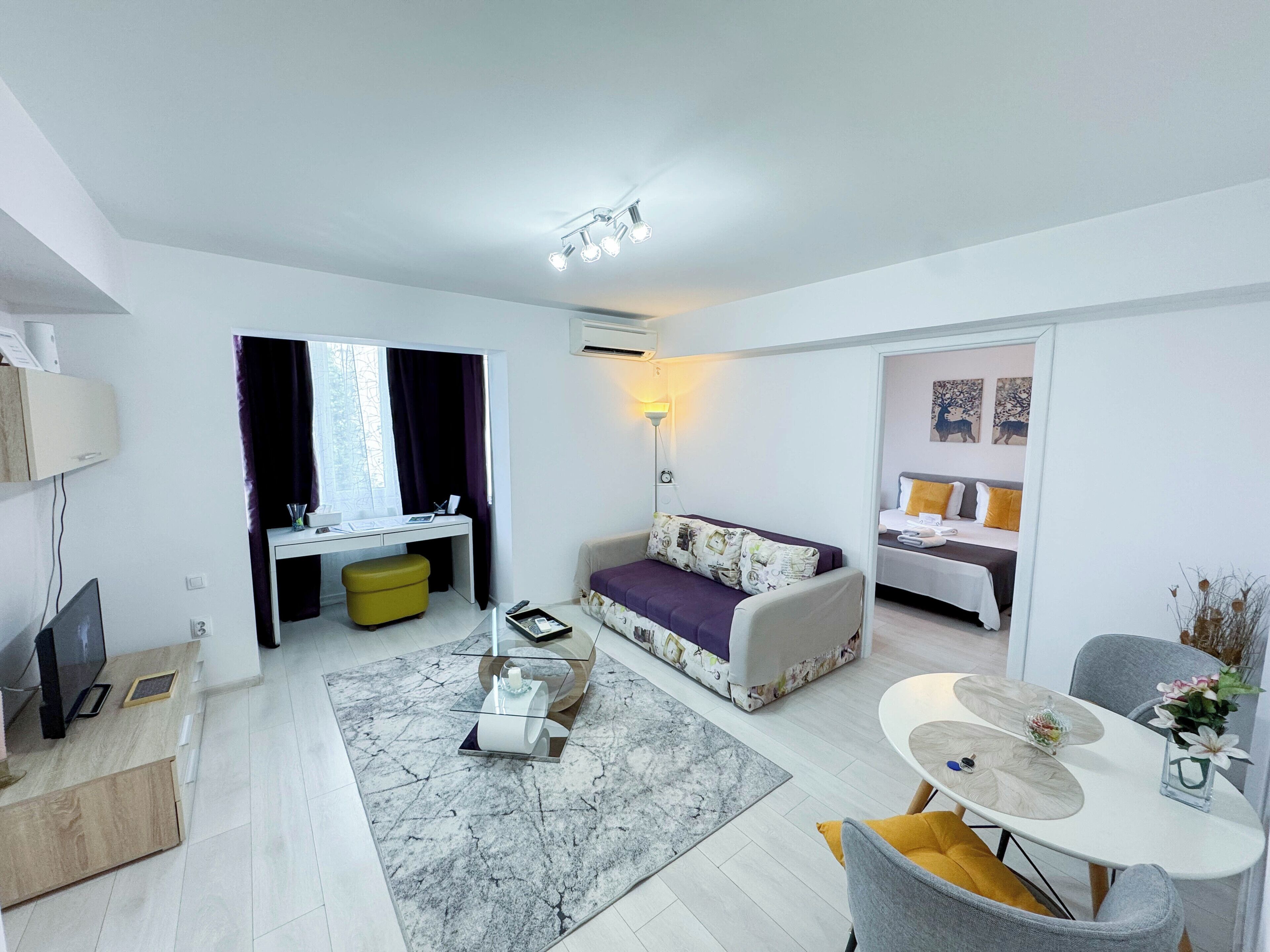 Comfort Apartment, Courtyard View | Living area