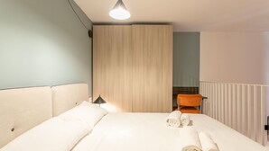 Unclassified image, 3 of 17, button - Borromei Suites Corallo by Halldis (Milan)