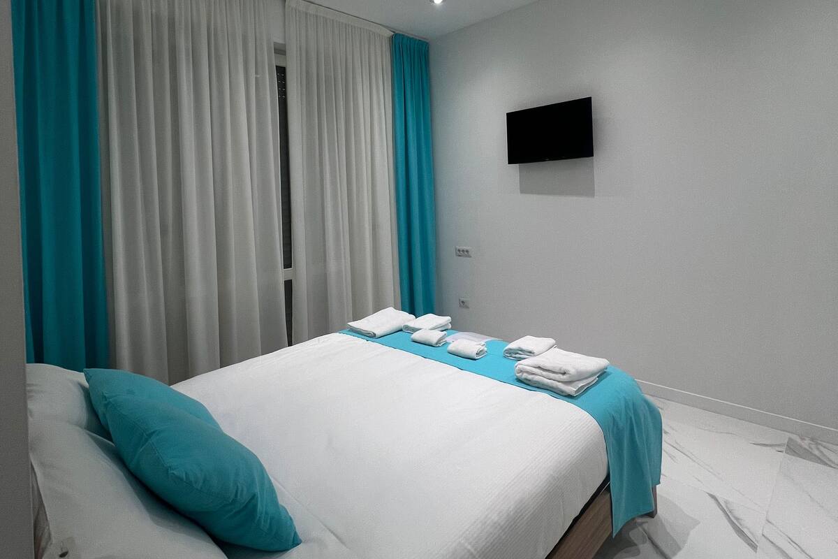 经典双人房, 阳台 | 客房内保险箱、免费 WiFi