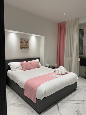 双人房 | 客房内保险箱、免费 WiFi