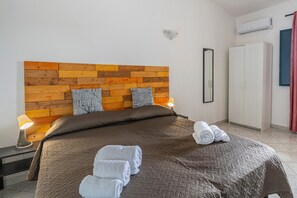 1 habitación y ropa de cama 