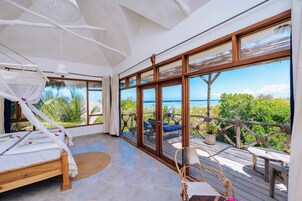 Luxury Double or Twin Room | Premium bedding, minibar, in-room safe, bed sheets