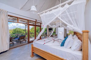 1 bedroom, premium bedding, minibar, in-room safe