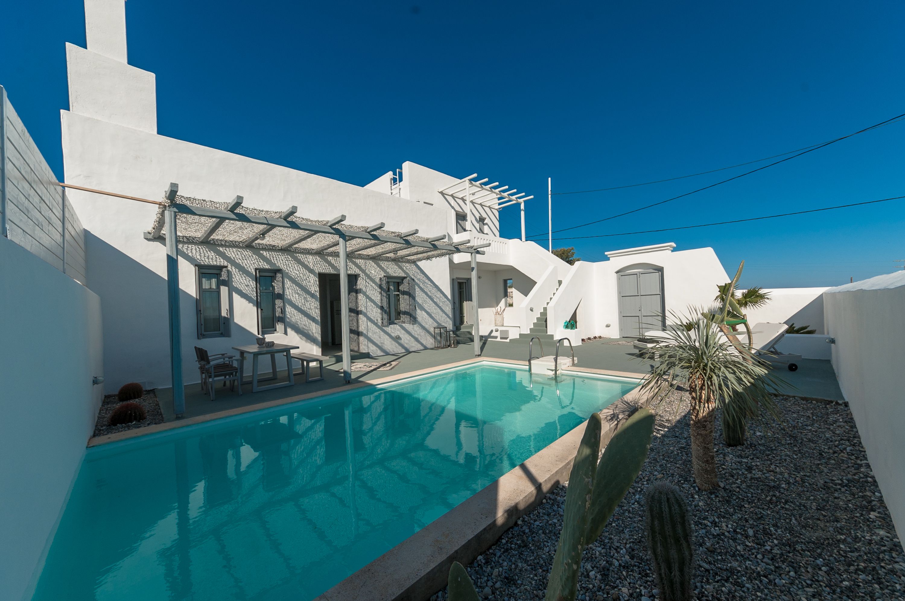 Villa, 2 chambres, piscine privée | Piscine | 14 piscines extérieures, chaises longues