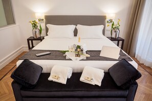 Premium bedding, down comforters, minibar, in-room safe - 504 Corso Suites (Rome)