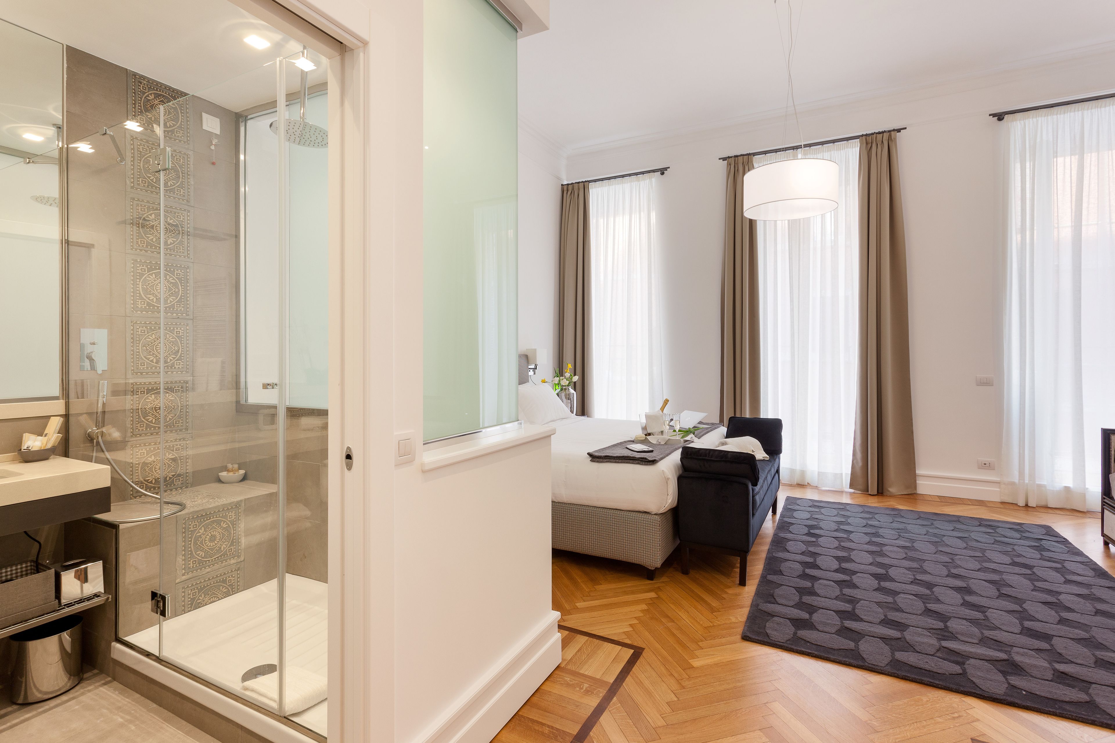 Photo - 504 Corso Suites