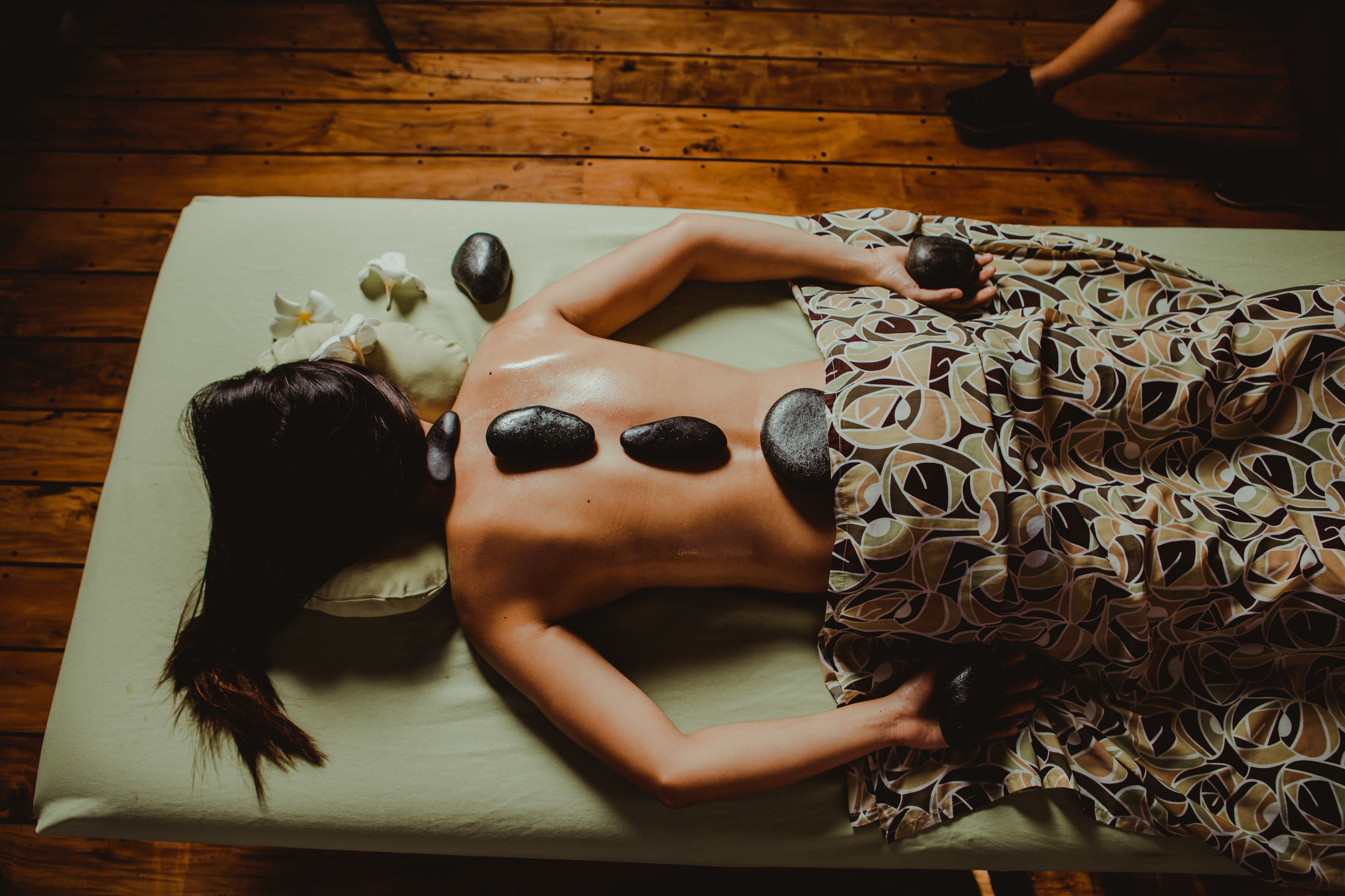 Salas para tratamentos a dois, sauna seca, sauna a vapor