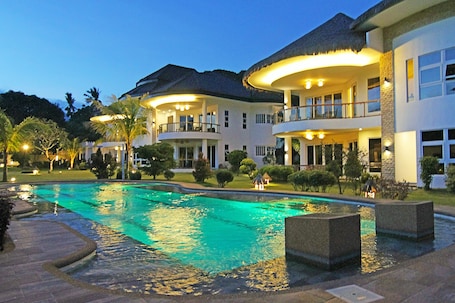 Piscina de natación o entrenamiento