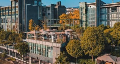 Xiuquanyingyue Hot Spring Garden Hotel