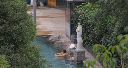 Xiuquanyingyue Hot Spring Garden Hotel