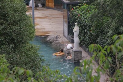 Xiuquanyingyue Hot Spring Garden Hotel