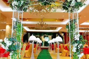 Instal·lacions cobertes per a la celebració de casaments