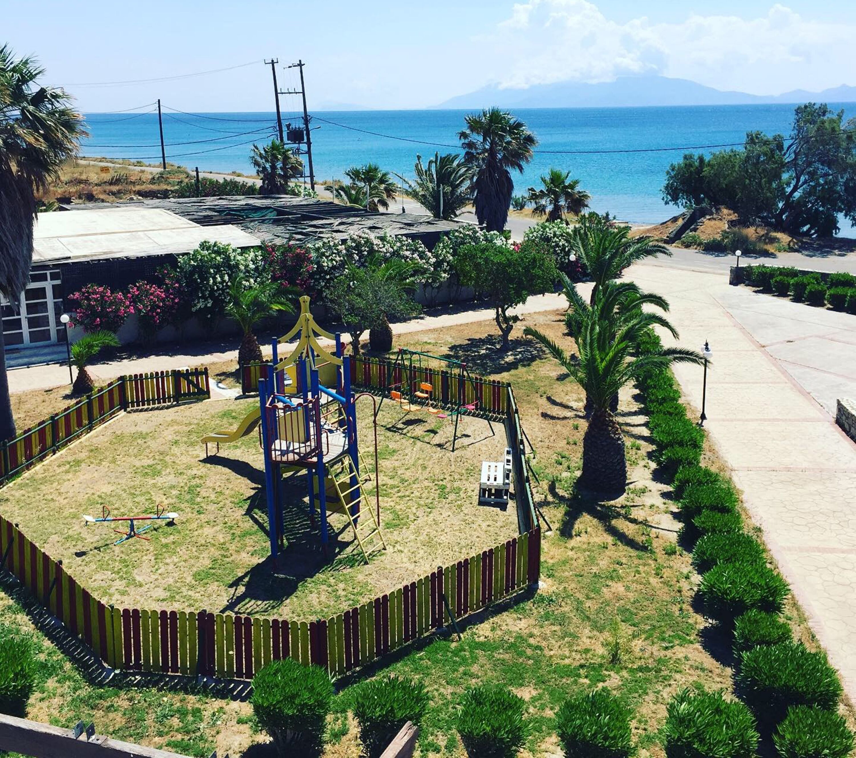 children’s play area – outdoor